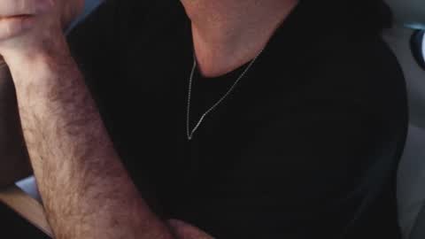 Sanders online show from 25, 2, 2025