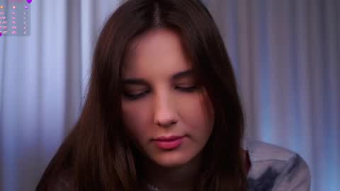 Snapshot of sandili chatting on 25, 5, 2026 Isabel but you can call me Bella online show from 25, 5, 2026