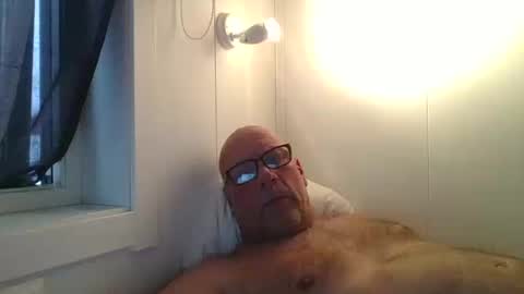 sandnesrune523 online show from 12, 3, 2026