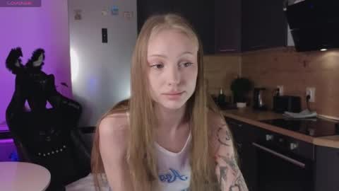 Snapshot of sandra_buika chatting on 25, 5, 2026 Sandra Lillys Page online show from 25, 5, 2026