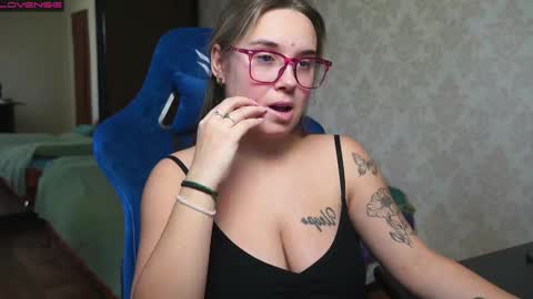 Snapshot of sandra_sww chatting on 24, 2, 2025 sandra sw and bigmen Give our more pleasurePVT IS OPEN online show from 24, 2, 2025