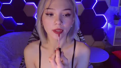 Sandy  online show from 17, 1, 2025