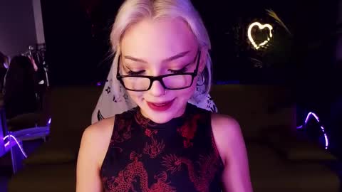 Sandy  online show from 23, 2, 2025