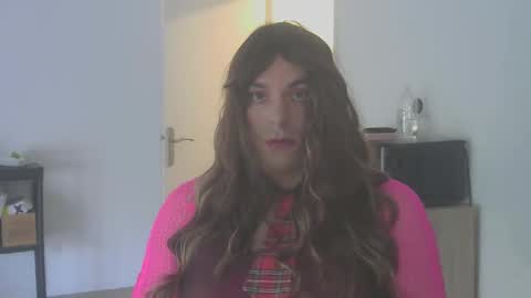 Snapshot of sandraclara chatting on 10, 10, 2025 sandraclara online show from 10, 10, 2025