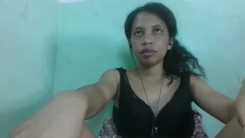sandrinah788632 online show from 27, 3, 2026