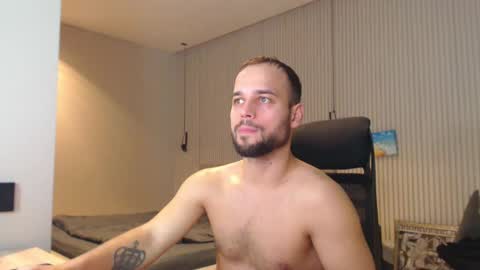 DeAlex online show from 5, 3, 2025