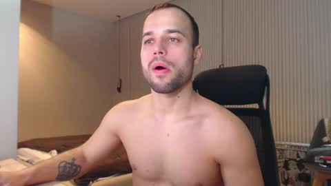 DeAlex online show from 8, 3, 2025