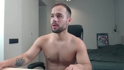 Snapshot of sandro_best chatting on 30, 5, 2026 DeAlex online show from 30, 5, 2026
