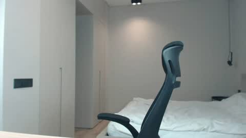 Snapshot of sandro_best chatting on 6, 7, 2026 DeAlex online show from 6, 7, 2026