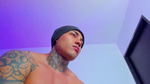 Snapshot of santi__ferrer chatting on 6, 10, 2025 Santi Ferrer online show from 6, 10, 2025