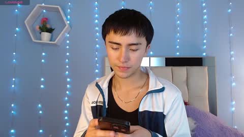 santi_fabulous online show from 3, 12, 2024