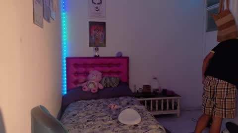 santi_fabulous online show from 18, 12, 2025