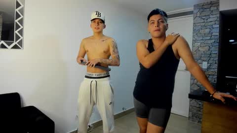 Santiago Henao online show from 1, 12, 2024