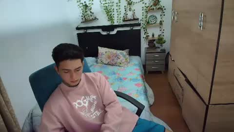 Snapshot of santi_ss chatting on 30, 6, 2026 santi_ss online show from 30, 6, 2026