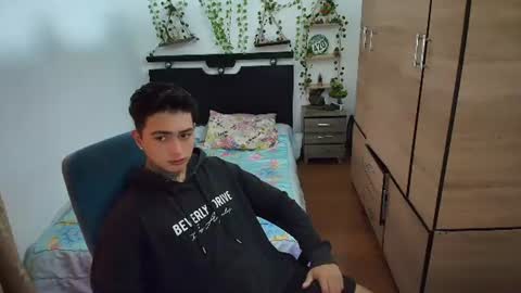 Snapshot of santi_ss chatting on 5, 7, 2026 santi_ss online show from 5, 7, 2026