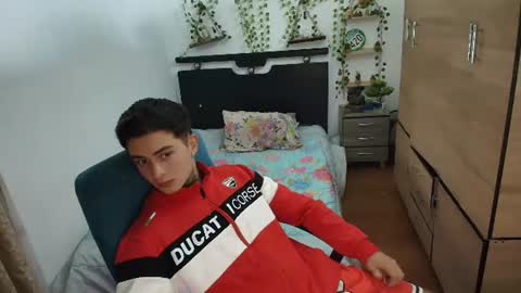 Snapshot of santi_ss chatting on 31, 7, 2026 santi_ss online show from 31, 7, 2026