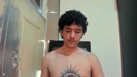 santi_twink19 online show from 29, 11, 2025