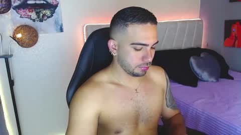 santiago_ferrerxx online show from 21, 5, 2026