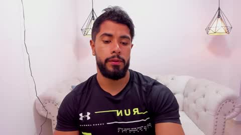 Snapshot of santiago_huntt chatting on 4, 12, 2024 santiago_huntt online show from 4, 12, 2024