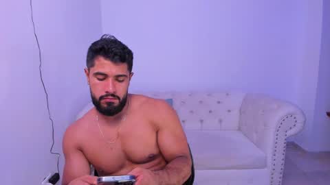 Snapshot of santiago_huntt chatting on 18, 12, 2024 santiago_huntt online show from 18, 12, 2024