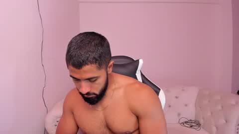 Snapshot of santiago_huntt chatting on 10, 2, 2025 santiago_huntt online show from 10, 2, 2025