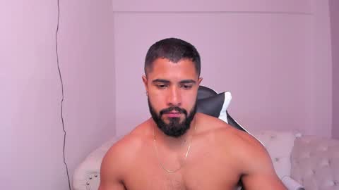 Snapshot of santiago_huntt chatting on 18, 2, 2025 santiago_huntt online show from 18, 2, 2025