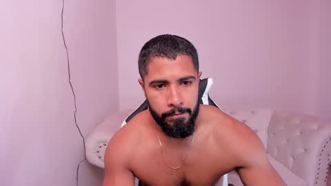 Snapshot of santiago_huntt chatting on 26, 2, 2025 santiago_huntt online show from 26, 2, 2025