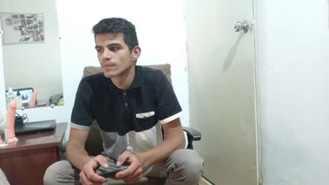 Snapshot of santiago_ibrahim1 chatting on 20, 2, 2025 Santiago Ibrahim online show from 20, 2, 2025