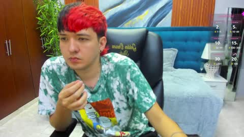 SANTIAGO  online show from 5, 4, 2026