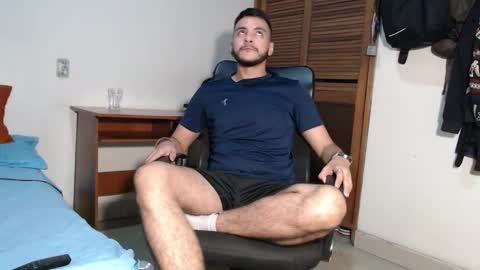 Snapshot of santiexxx chatting on 14, 10, 2025 santiexxx online show from 14, 10, 2025