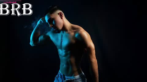 Santiago Seans online show from 9, 7, 2026