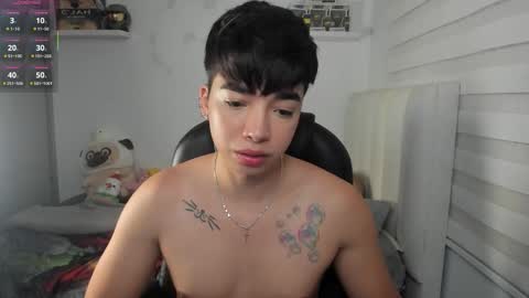 Snapshot of santy7u7 chatting on 12, 3, 2026 Mr. Santiago online show from 12, 3, 2026