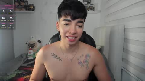 Snapshot of santy7u7 chatting on 24, 3, 2026 Mr. Santiago online show from 24, 3, 2026