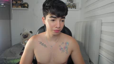 Snapshot of santy7u7 chatting on 9, 4, 2026 Mr. Santiago online show from 9, 4, 2026