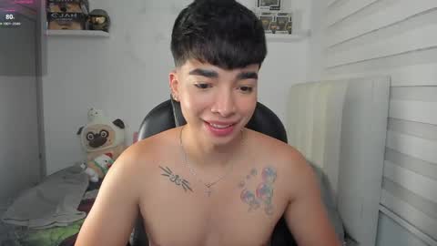 Snapshot of santy7u7 chatting on 10, 4, 2026 Mr. Santiago online show from 10, 4, 2026