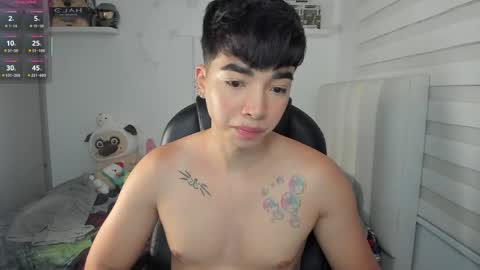 Snapshot of santy7u7 chatting on 14, 4, 2026 Mr. Santiago online show from 14, 4, 2026