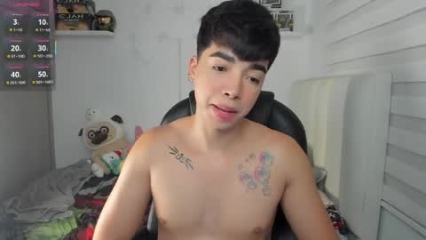 Snapshot of santy7u7 chatting on 19, 4, 2026 Mr. Santiago online show from 19, 4, 2026