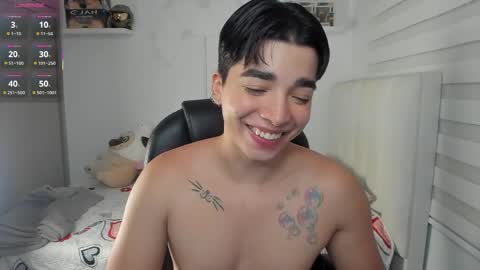 Snapshot of santy7u7 chatting on 6, 5, 2026 Mr. Santiago online show from 6, 5, 2026