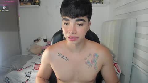 Snapshot of santy7u7 chatting on 8, 5, 2026 Mr. Santiago online show from 8, 5, 2026