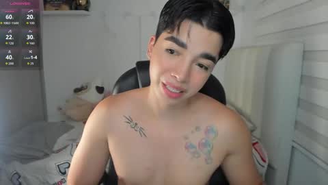 Snapshot of santy7u7 chatting on 21, 5, 2026 Mr. Santiago online show from 21, 5, 2026