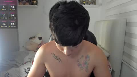 Snapshot of santy7u7 chatting on 30, 5, 2026 Mr. Santiago online show from 30, 5, 2026