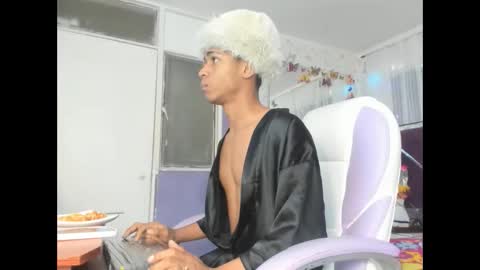 santy online show from 9, 11, 2025