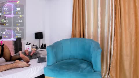 Snapshot of santy_carrington chatting on 4, 2, 2025 Santiago Carrington online show from 4, 2, 2025