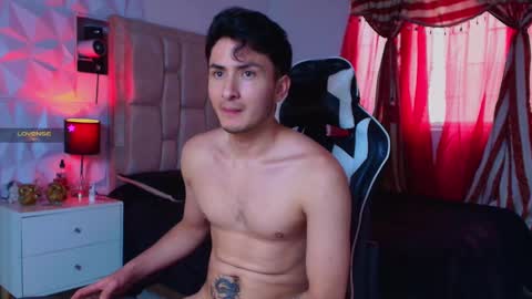 Santyago online show from 1, 1, 2025