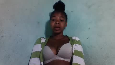 sanyah0123 online show from 24, 11, 2025