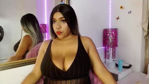 Saori Evans  online show from 28, 9, 2025