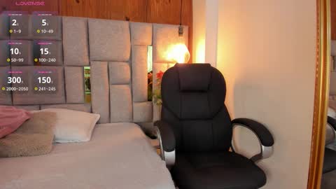 Saori  online show from 10, 10, 2025