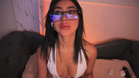 Sara  online show from 22, 10, 2025