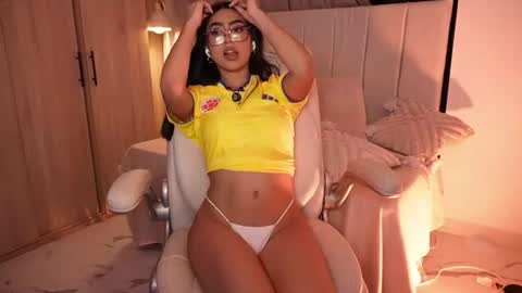 Sara  online show from 4, 7, 2026