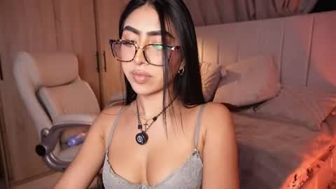 Sara  online show from 5, 7, 2026